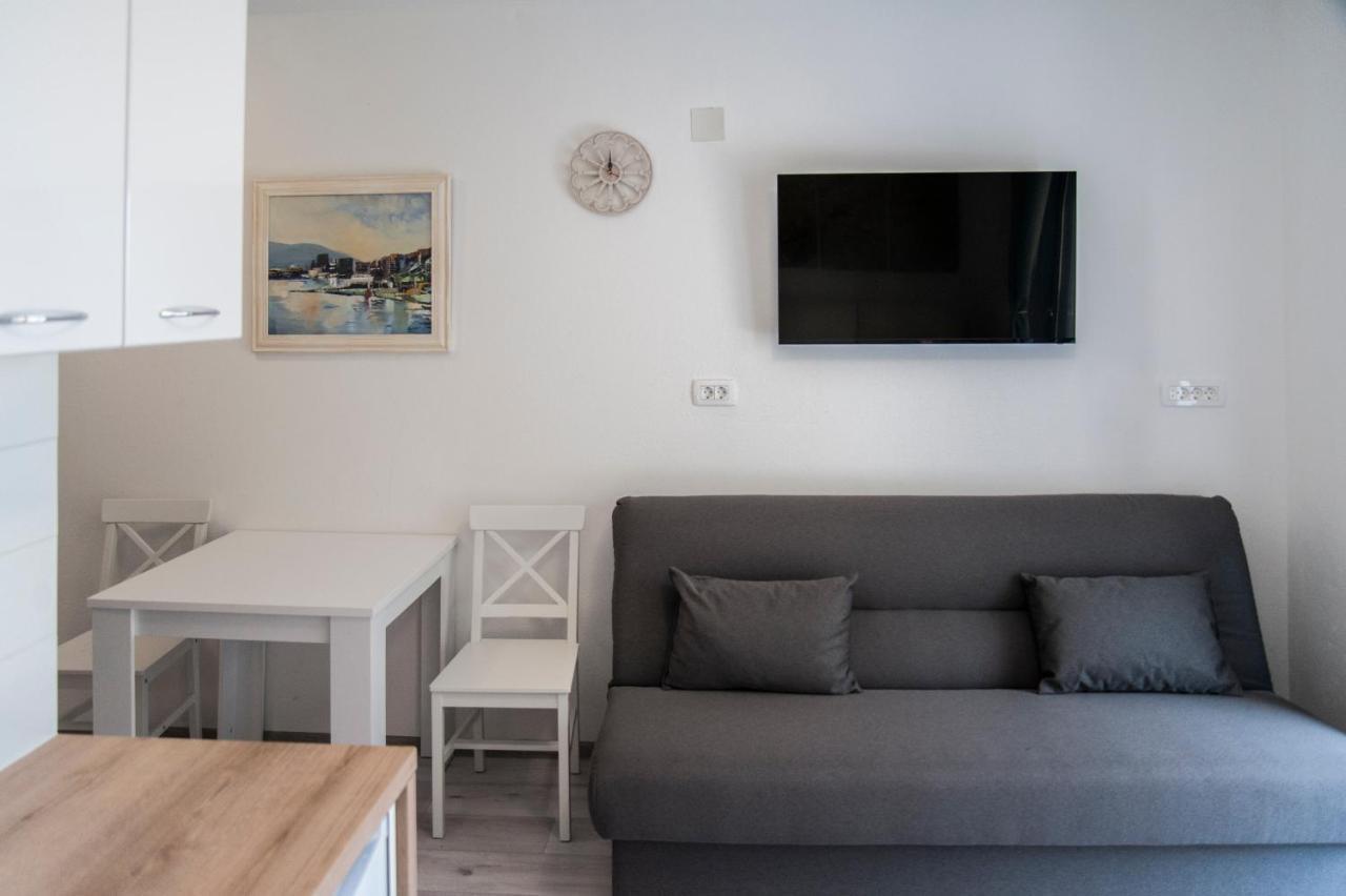 Soko Apartments Huoneistohotelli Soko Херцег-Нови Экстерьер фото